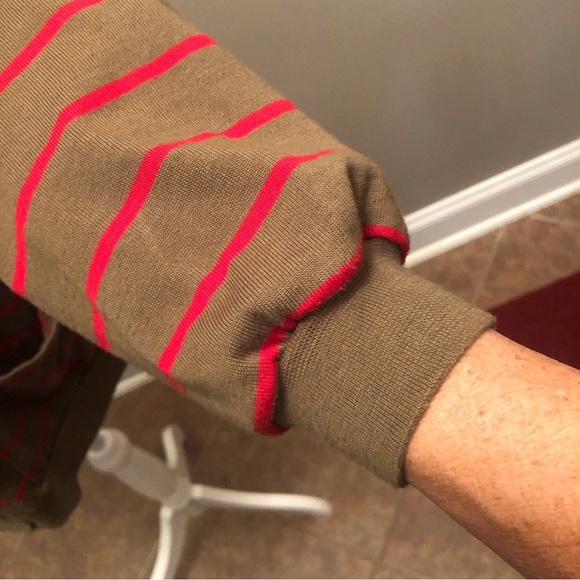 Vintage Cardigan from Tarazzia International Size Large - Picture 2 of 7